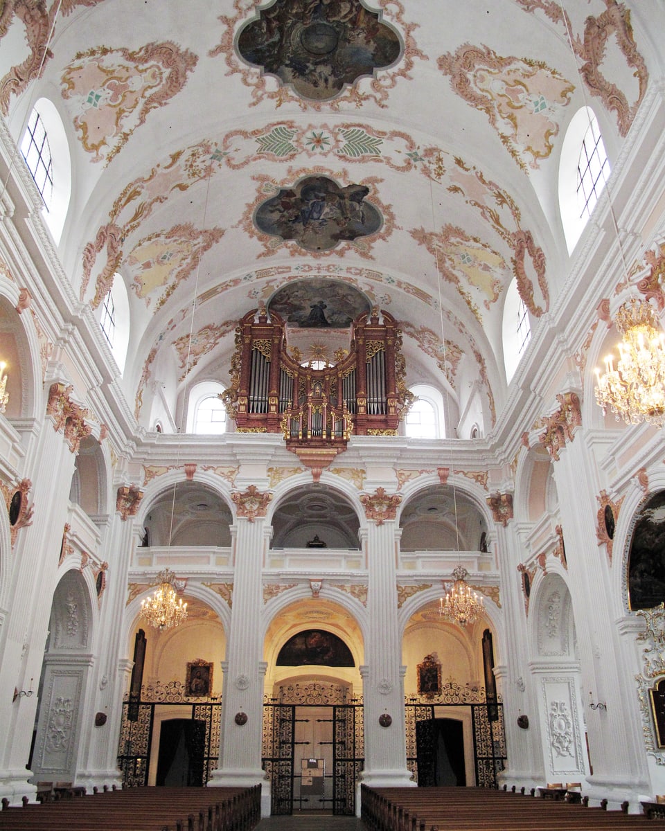 Gewölbe der Jesuitenkirche Luzern