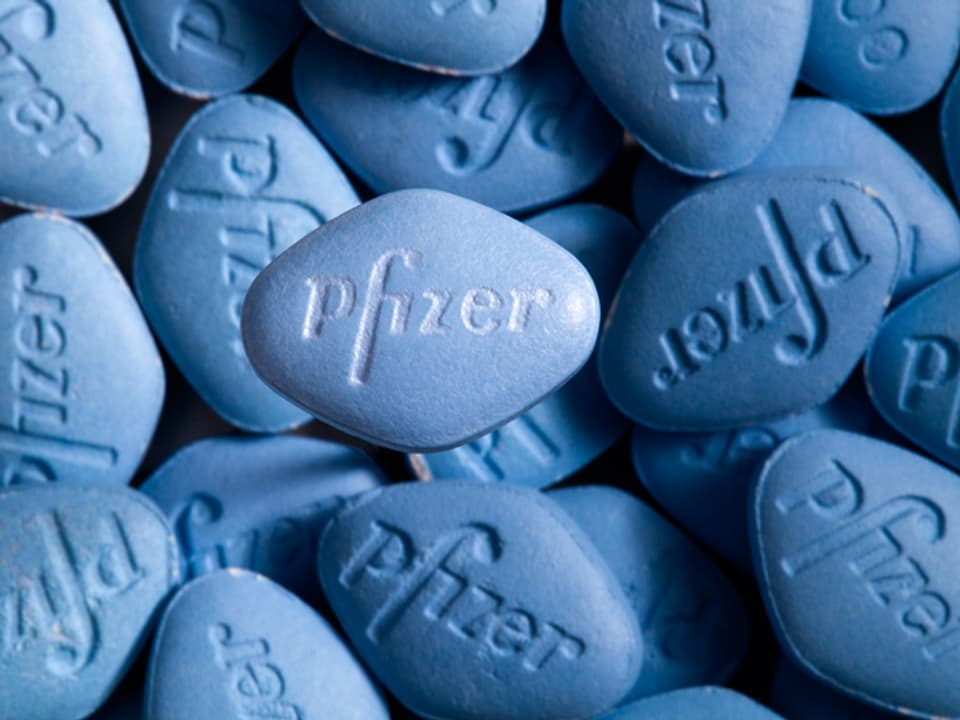 Viagra-Pillen mit Pfitzer-Schriftzug.