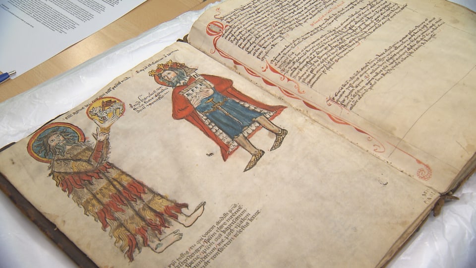 Doppelseite eines mittelalterlichen Buches