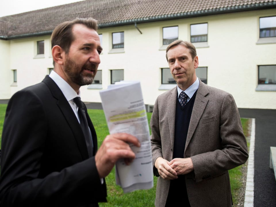 David Vogt, Abteilungsleiter im Hochbauamt (links) und Gregor Toennissen, Direktor des Massnahmenzentrums Uitikon.