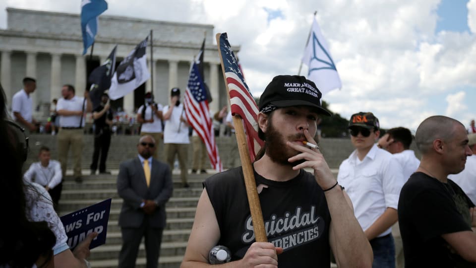 Weisse Nationalisten vor dem Lincoln Memorial