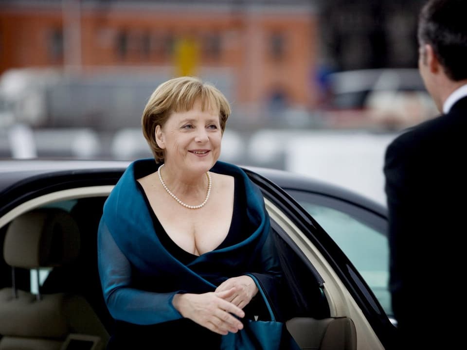 Merkel mit Ausschnitt