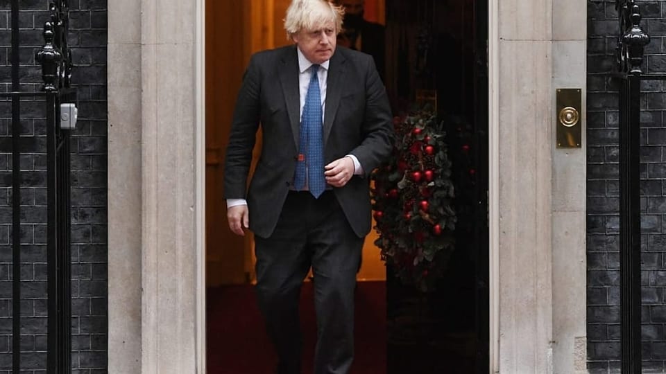 Johnson beim Verlassen der Downing Street 10