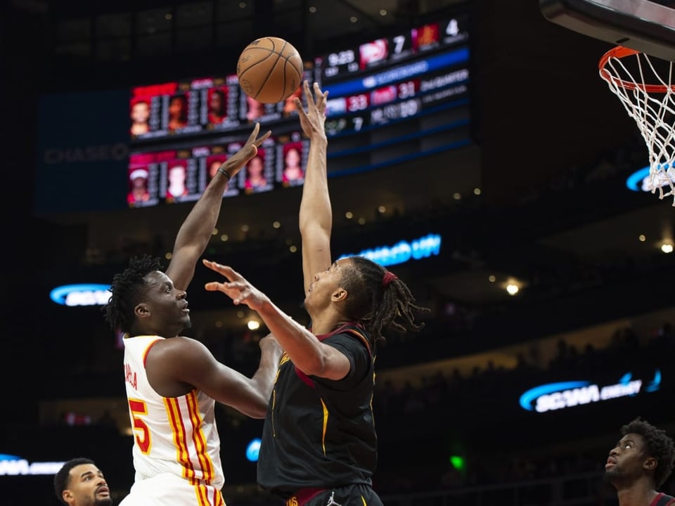 Hat die Oberhand Clint Capela