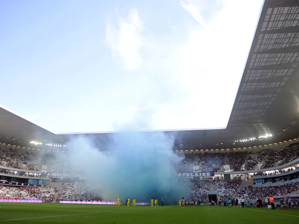 Die Fans hätten wohl gerne etwas mehr Farbe - Szene vor der Ligue-1-Partie gegen Nantes.