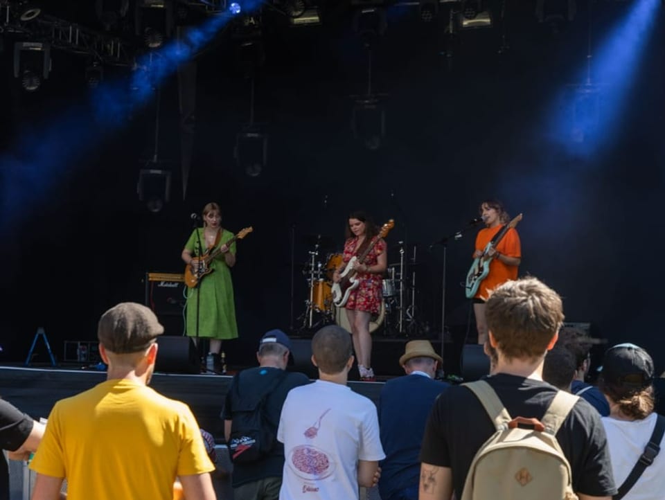 Three members of the Zurich Batbait Band in Waldbühne