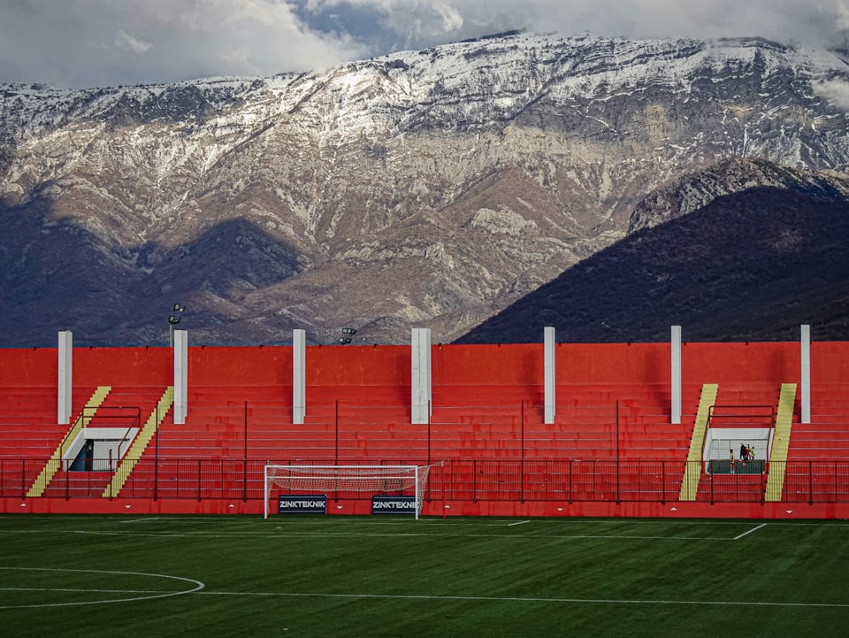 Stadiontribüne von Velez Mostar