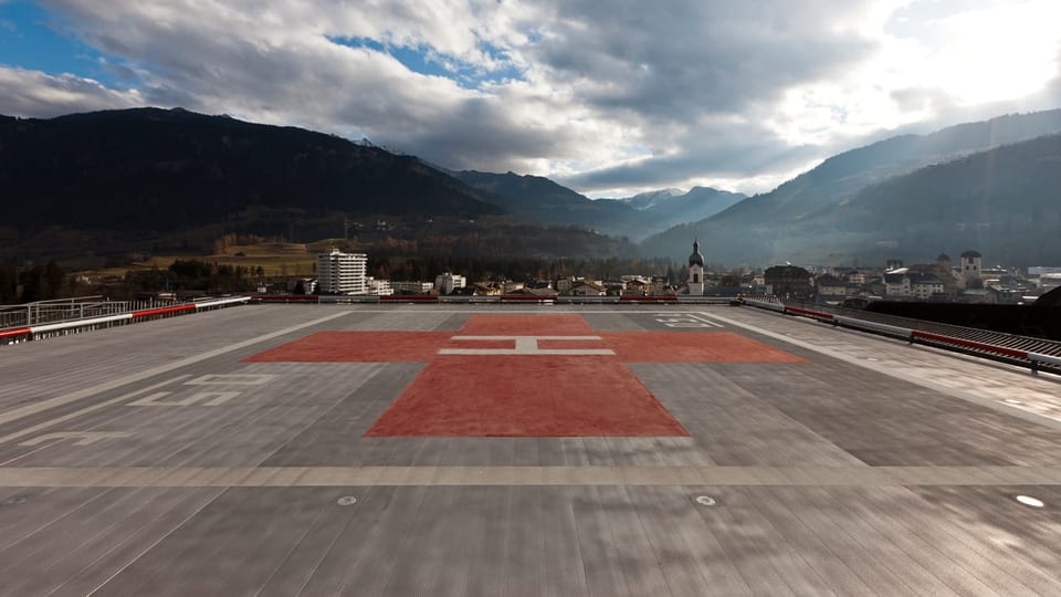 Helikopterlandeplatz auf dem Spital in Ilanz.