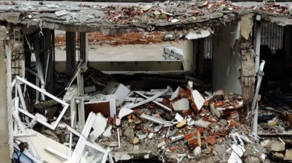 Verheerende Schäden bei Erdbeben in der Türkei