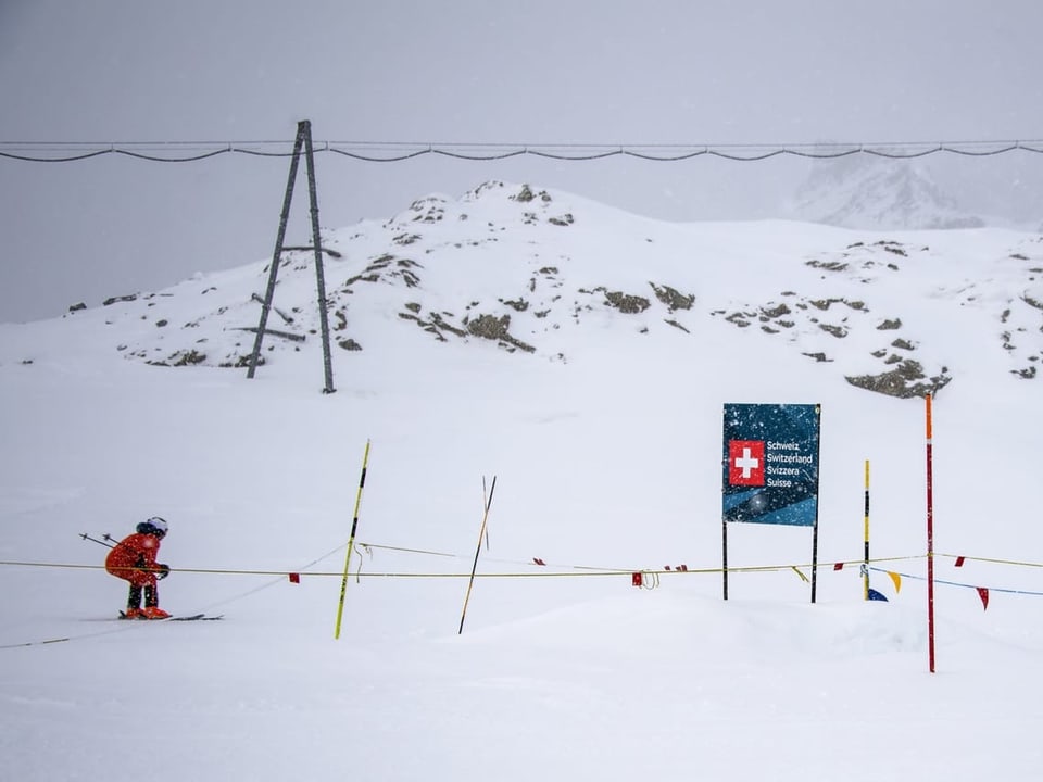 Es liegt zu wenig Schnee Die Weltcup-Piste ist nicht fit für ihre Premiere.