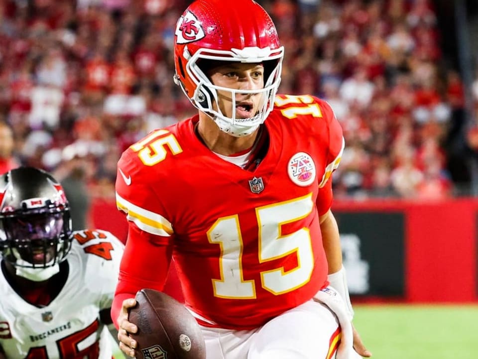 Verbuchte wie Brady 3 Touchdown-Pässe Patrick Mahomes