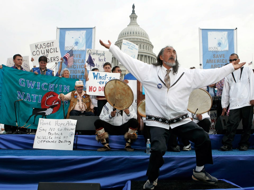 Alaskische Ureinwohner demonstrieren in Washington D.C.