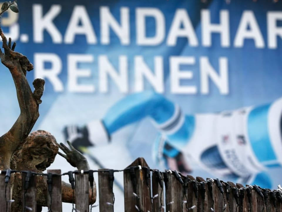 In Gefahr Plakat zu den Kandahar-Rennen.