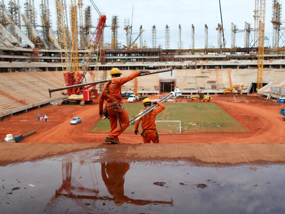 Baustelle im WM-Stadion von Brasilia.