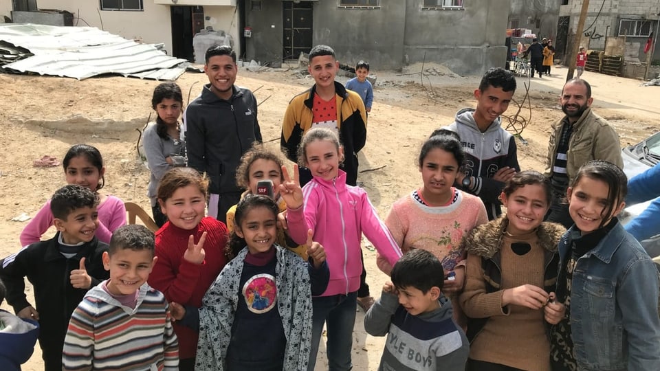 Ein Gruppenfoto von Kindern in Beit Hanun.