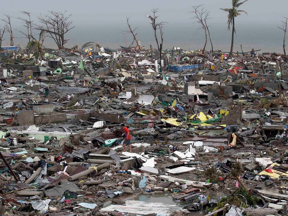 Tacloban vollständig zerstört.