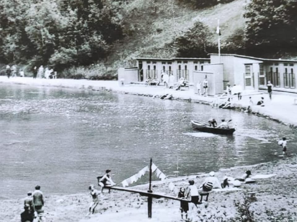 Freibad Glandenstein im Sommer