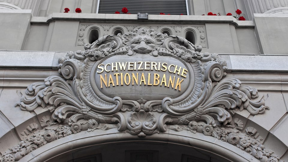Die Fassade der Schweizerischen Nationalbank in Bern.