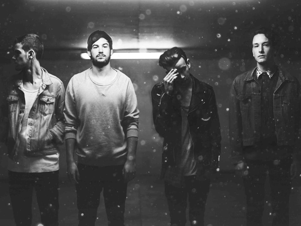 THE 1975 - Das sagten wir im Januar: Irgendwie sind sie eine Anti-Pop-Star-Band, die irgendwie zu einer Pop-Star-Band werden könnte. Ihre schmissigen Songs zwischen Indie-Rock und R&B lassen zwei Welten so nonchalant verschmelzen, dass sie auf jeden Dancefloor und jede grosse Festivalbühne passen.