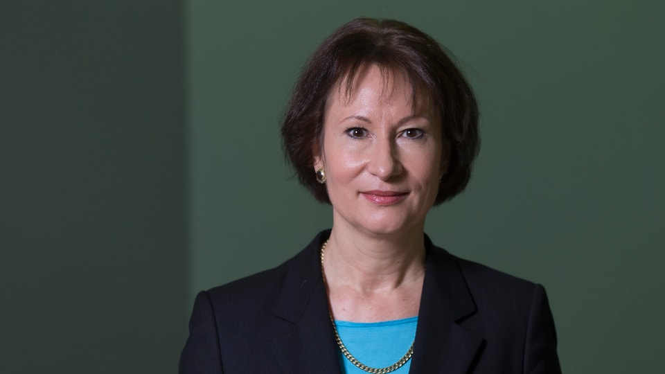 BKW-CEO Suzanne Thoma zu den Steuern (18.2.14).