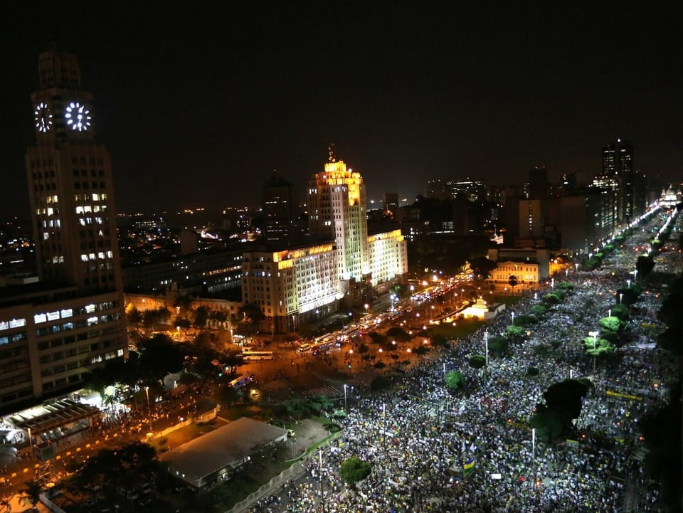 Demonstrationszug in Rio.