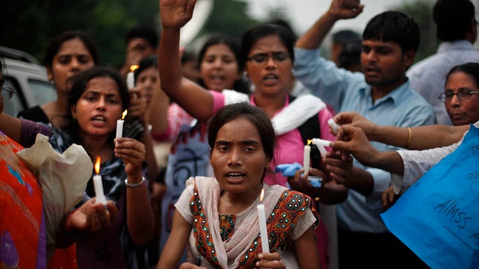 Frauen bei einer Demonstration gegen Massenvergewaltigungen in Indien.