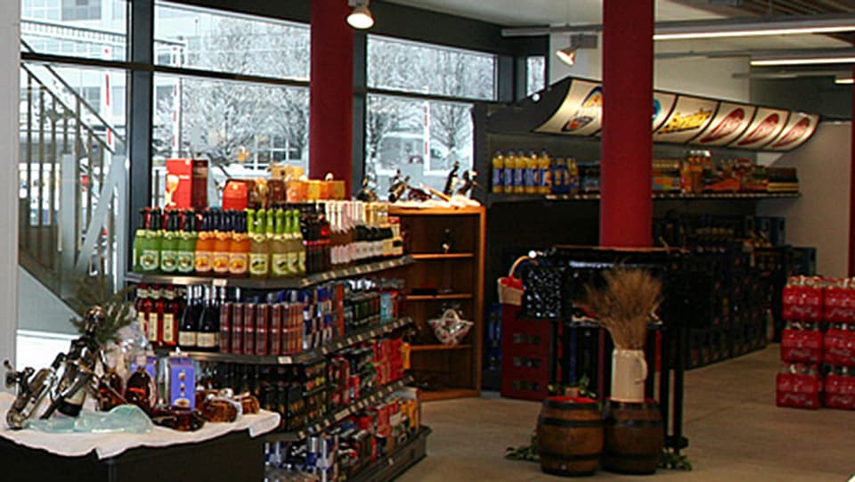 Der Getränkemarkt der Schlör AG in Menziken wird nun auch verkauft. 