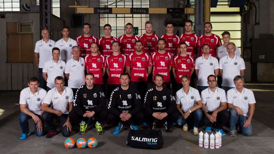 Mannschaftsfoto des Handballteams Pfadi Winterthur