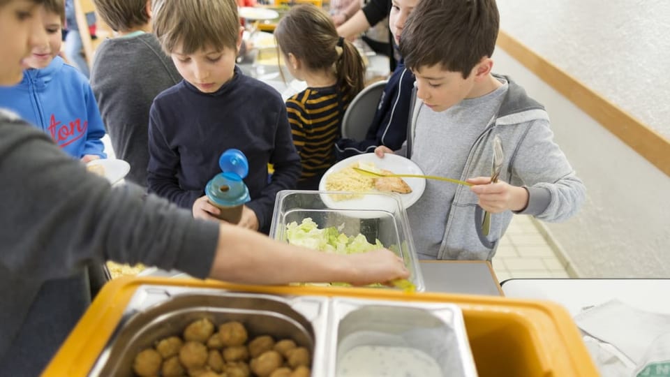 Kinder in einer Tagesschule.