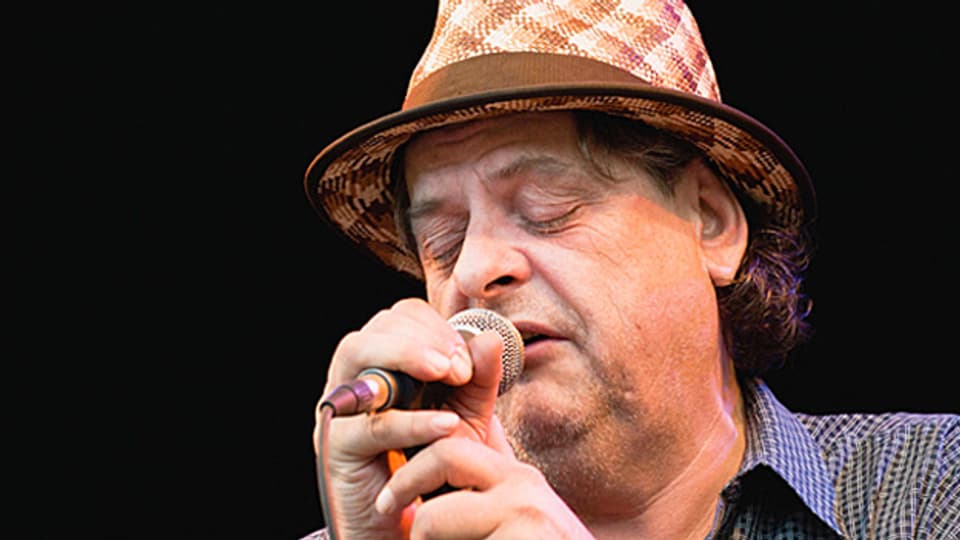 Wer von den Live-Auftritten des Stiller Has-Frontmanns nicht restlos hin und weg ist, muss aus Stein sein!
