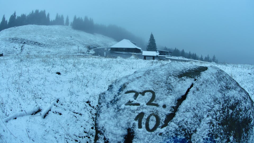 Leicht verschneite Landschaft in Gurnigel BE (1600 m ü.M.)