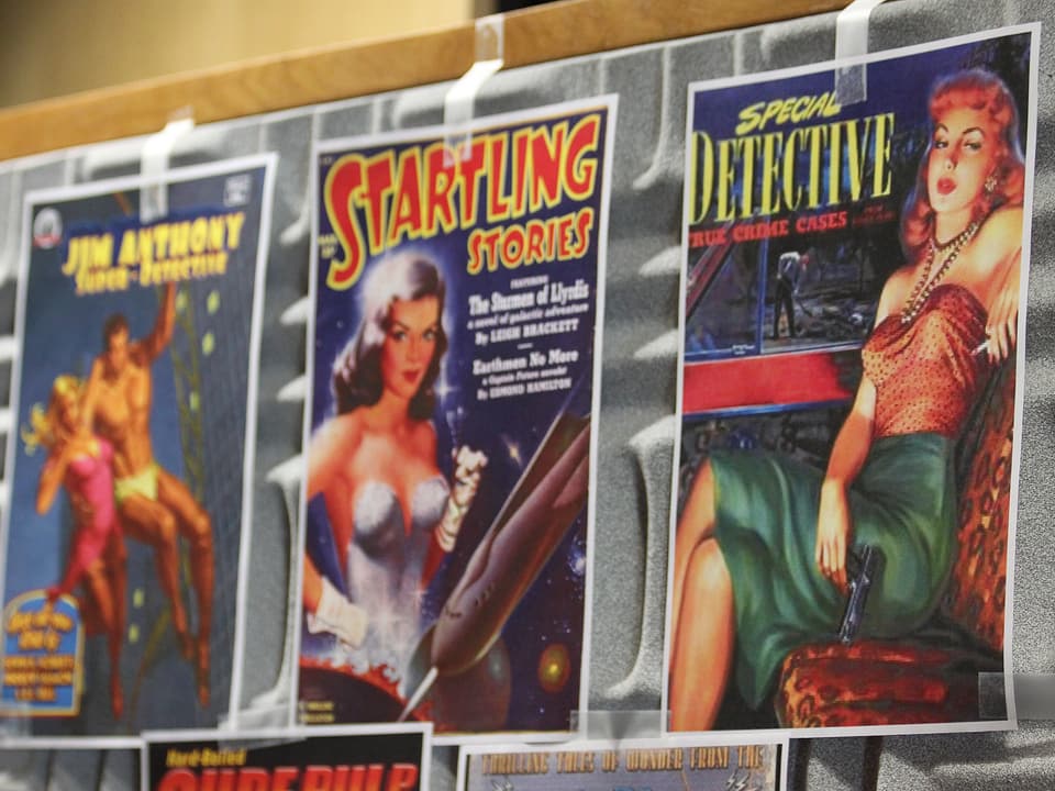 Kopien unterschiedlicher Covers von «Pulp Science Fiction»-Magazinen 