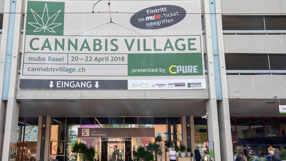 Zu Besuch an der Sonderaustellung Cannabis-Village