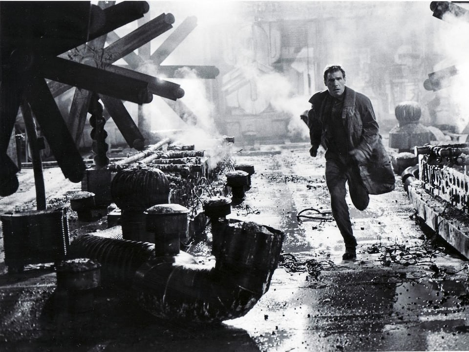 Harrison Ford muss künstlich hergestellte Menschen ausschalten: Ridley Scott schuf ein Science-Fiction-Meisterwerk, dessen Ästhetik das Genre auf Jahre hinaus beeinflusste. 