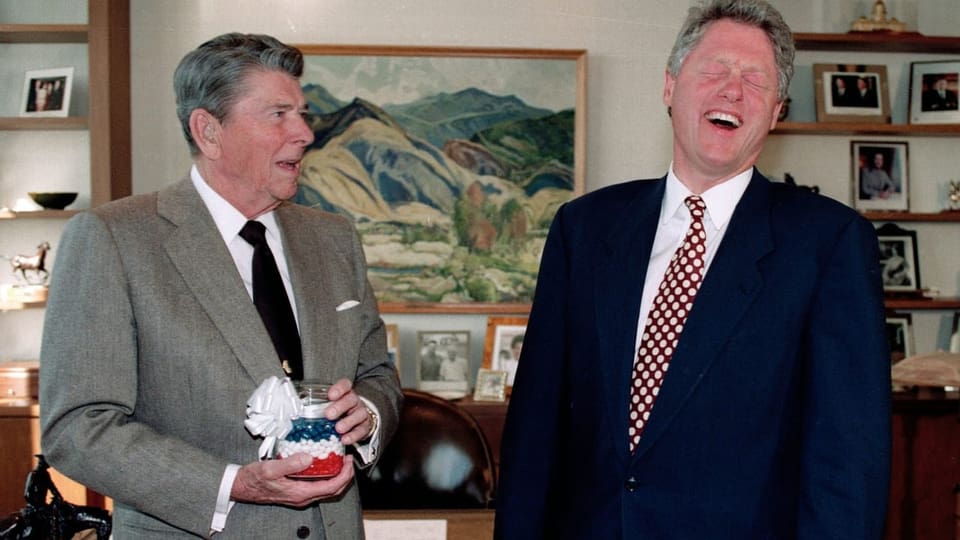 Ronald Reagan (links) 1992 mit Bill Clinton 