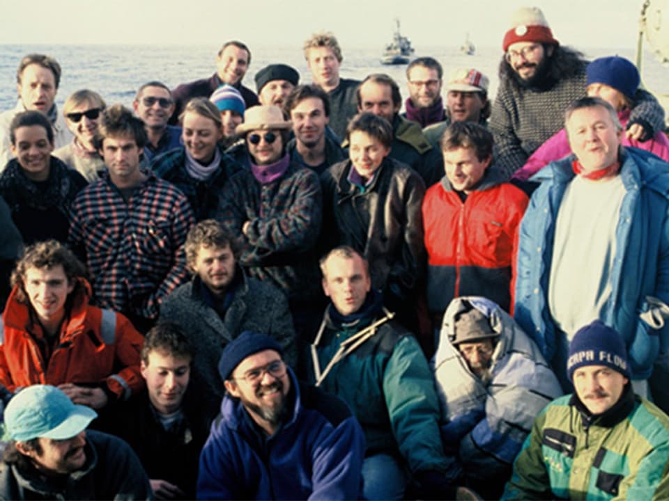 Die Greenpeace-Aktivisten 1992 im Karasee.