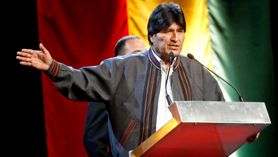 Boliviens Präsident Evo Morales hinter einem Rednerpult (reuters/archiv)