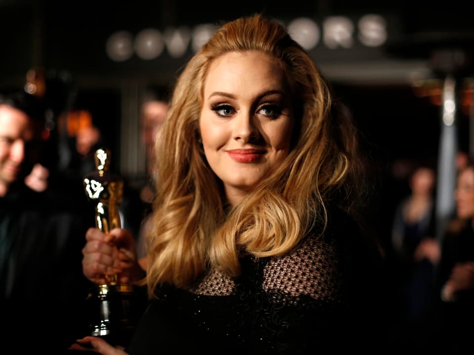 Für den James Bond-Titelsong «Skyfall» gewinnt Adele 2013 einen Oscar.
