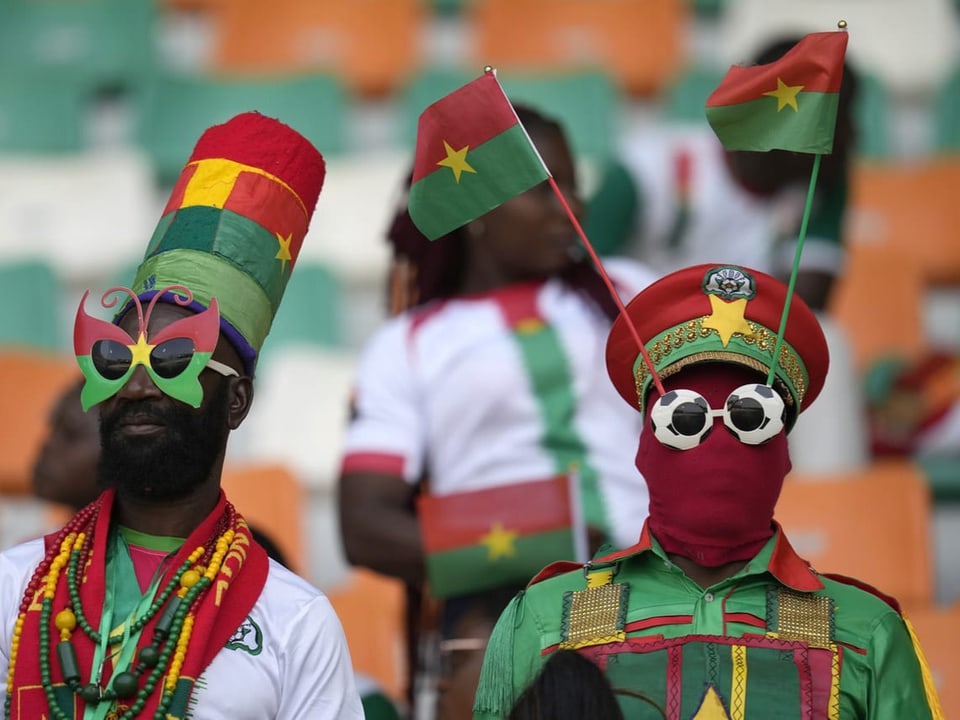 2 Fans von Burkina Faso