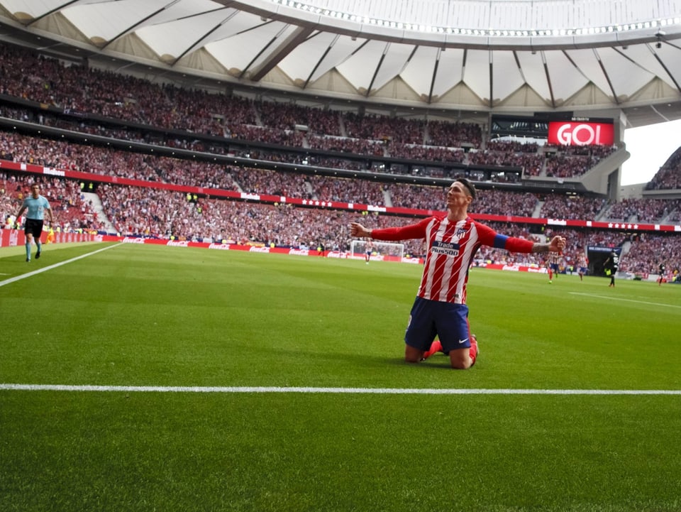 Torres bedankte sich für die Blumen mit 2 Treffern. Zum Sieg gegen Eibar reichte es trotzdem nicht.