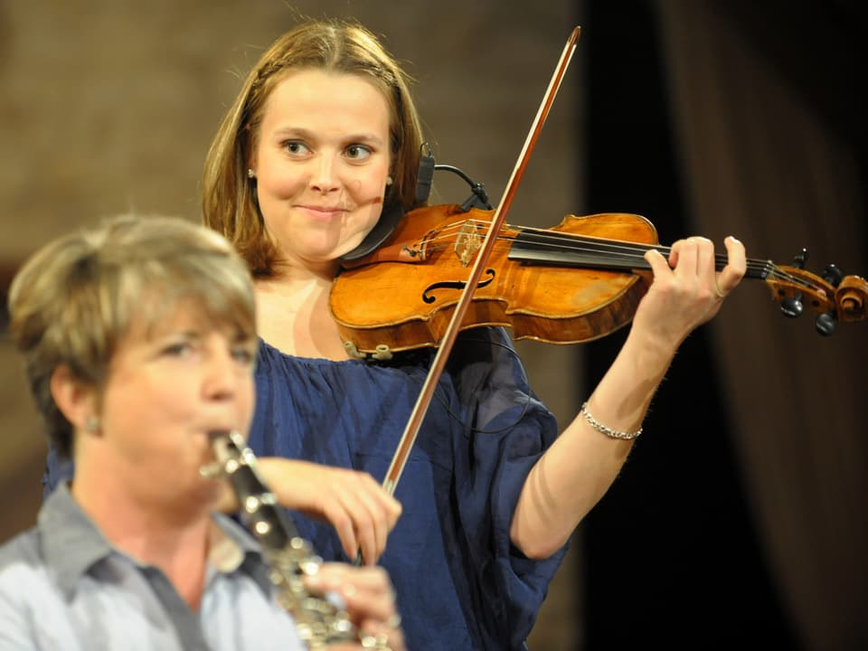 Chantal Reusser (Klarinette), Maria Gehrig (Geige).