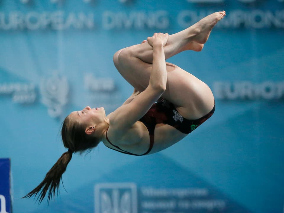 Michelle Heimberg beim Salto