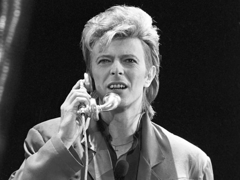 David Bowie bei einem Konzert in West-Berlin 1987
