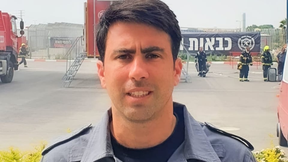 Tal Robert Goldstein, Feuerwehrmann in Ashkelon