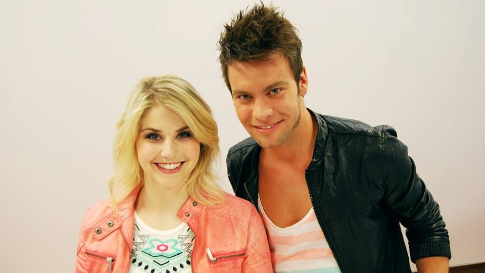 Beatrice Egli und Hitparaden Moderator Michel Birri.