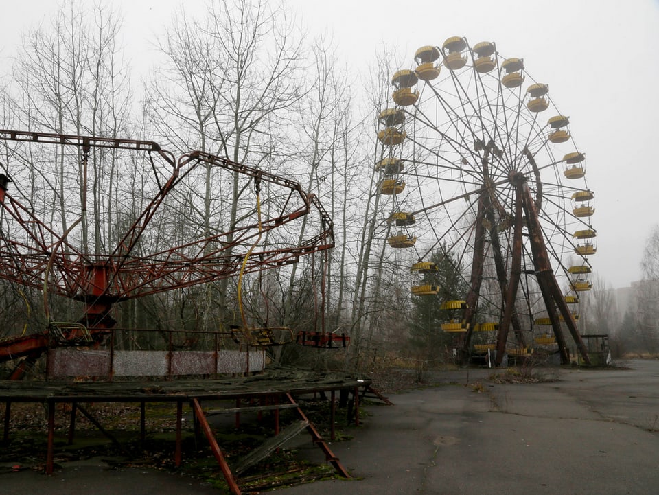 Verlassener Spielplatz in Pripyat.