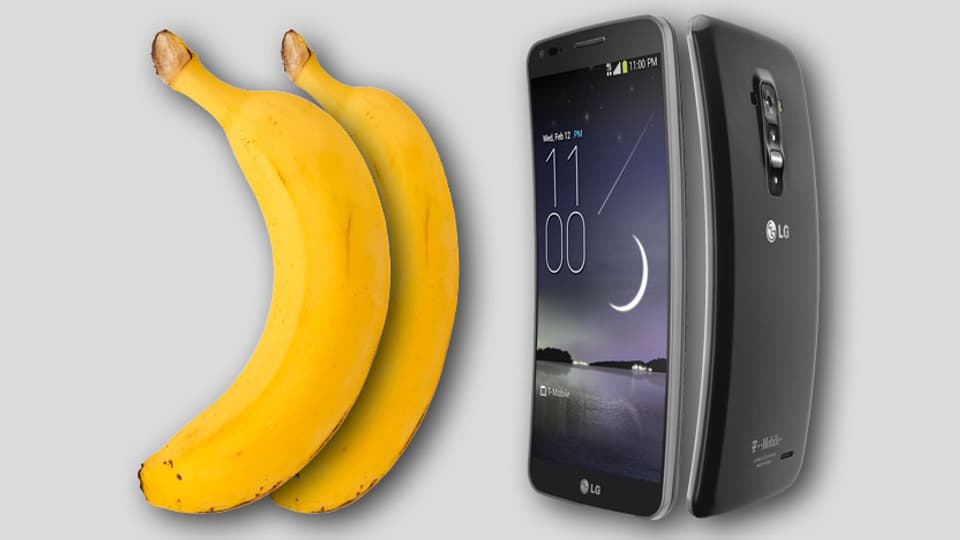 Bananen und Smartphone mit gebogenem Smartphone