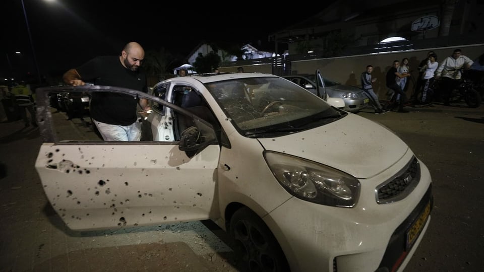 Beschädigtes Auto in Sderot
