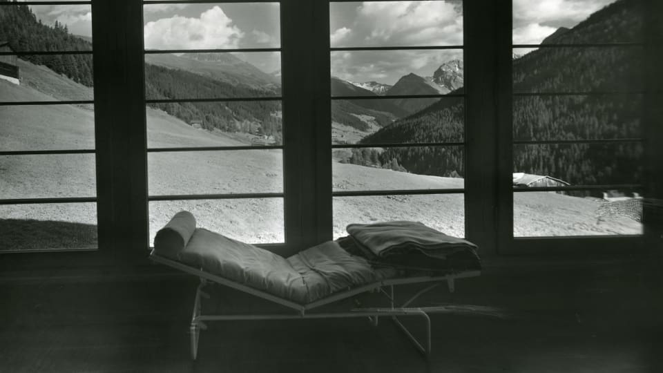 Eine Liegehalle in Davos