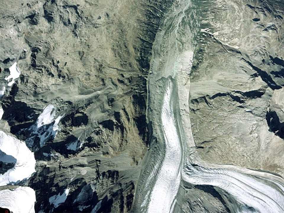 2003 ist die Gletscherzunge schon deutlich kürzer